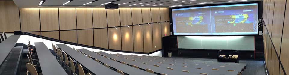 Lecture hall with two projection screens